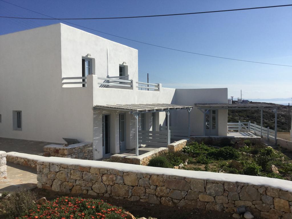 Makares Aparthotel Donousa Quarto foto